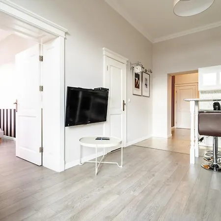 Victus Apartamenty, Manhattan アパート *